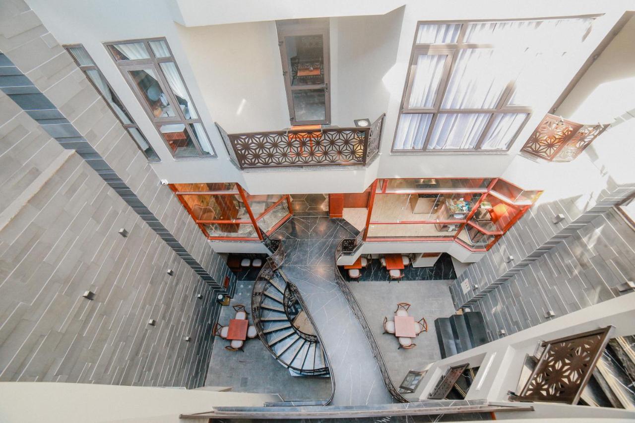 Victorian Hotel Dalat Екстериор снимка