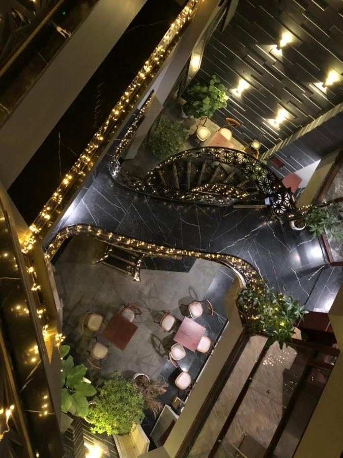 Victorian Hotel Dalat Екстериор снимка